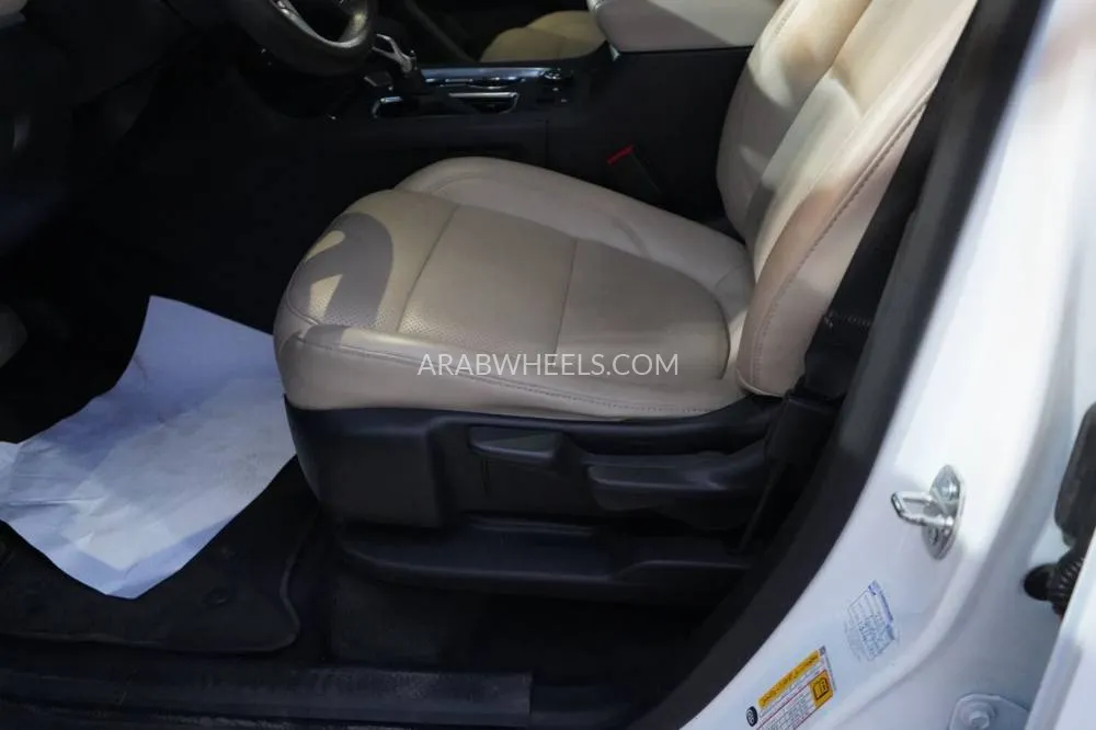 Chevrolet Traverse 2023 for Sale in Ajman Image-19