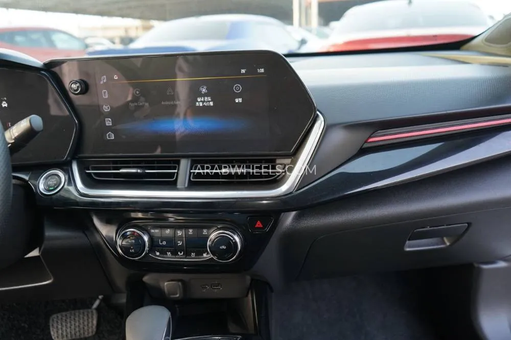Chevrolet Trax 2024 for Sale in Ajman Image-12