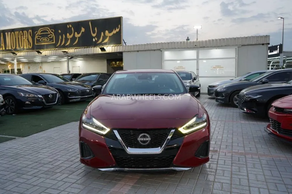 Nissan Maxima 2023 for Sale in Ajman Image-3