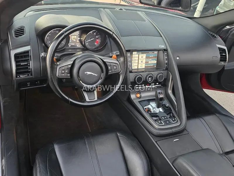 Jaguar F Type 2014 for Sale in Sharjah Image-8