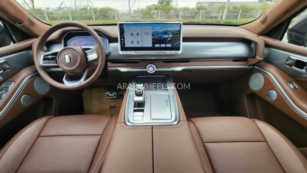 تانك 700 2024 for Sale in دبي Image-10