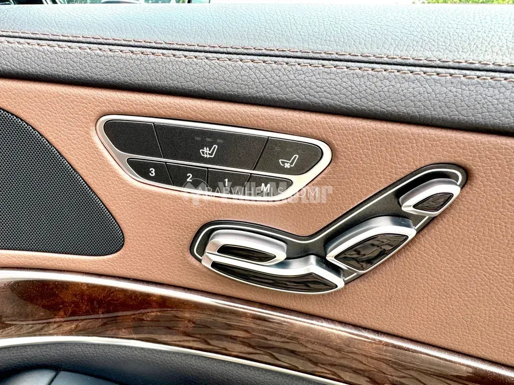 مرسيدس بنز كلاس S 2020 for Sale in الشارقة Image-16