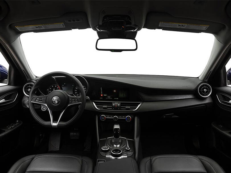 Alfa Romeo Giulia 2025 Interior 