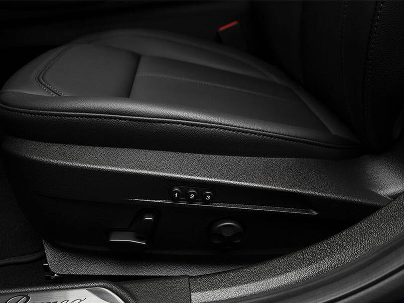 Alfa Romeo Giulia 2025 Interior 