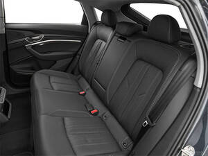 أودي إي-ترون الداخلية 