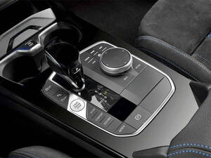 بي إم دبليو الفئة الأولى الداخلية 