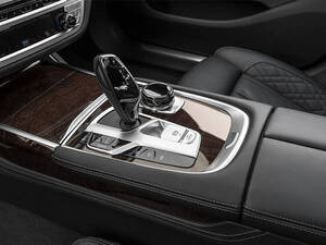 بي إم دبليو الفئة السابعة الداخلية 