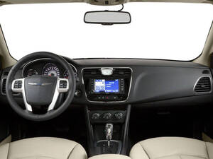 Chrysler 200 Interior 
