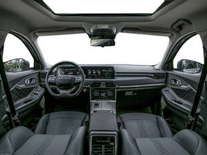 Exeed TXL Interior 