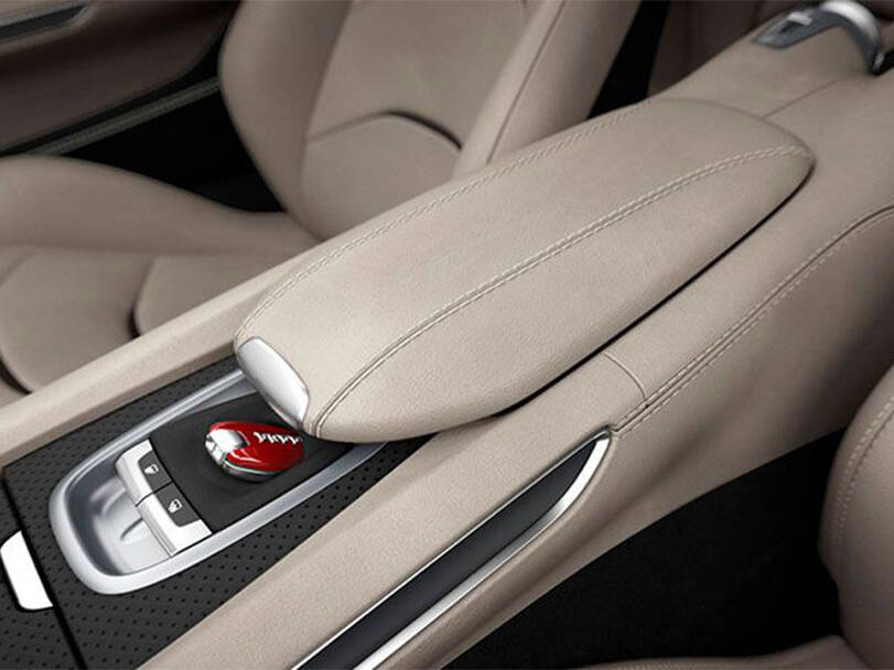 Ferrari Gtc4lusso 2026 Images, Explore 8 Photos of Interior and Exterior Image-6