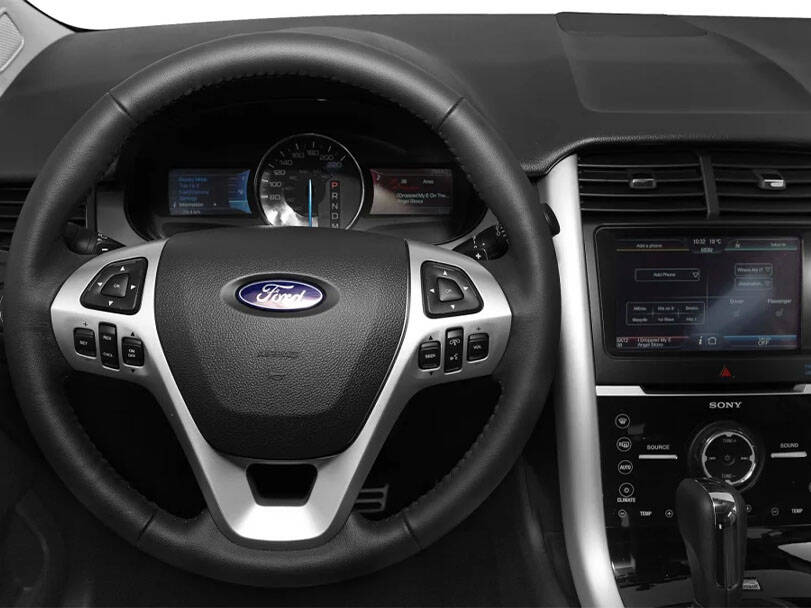 فورد إيدج الجيل الأول الداخلية 