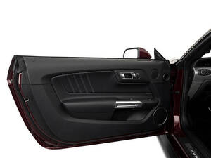 فورد موستانج الداخلية 