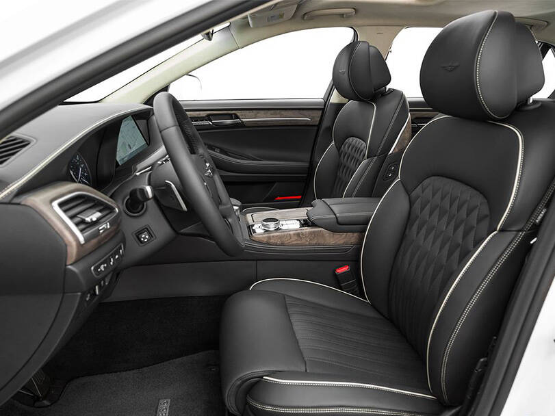 Genesis G90 2025 Interior 
