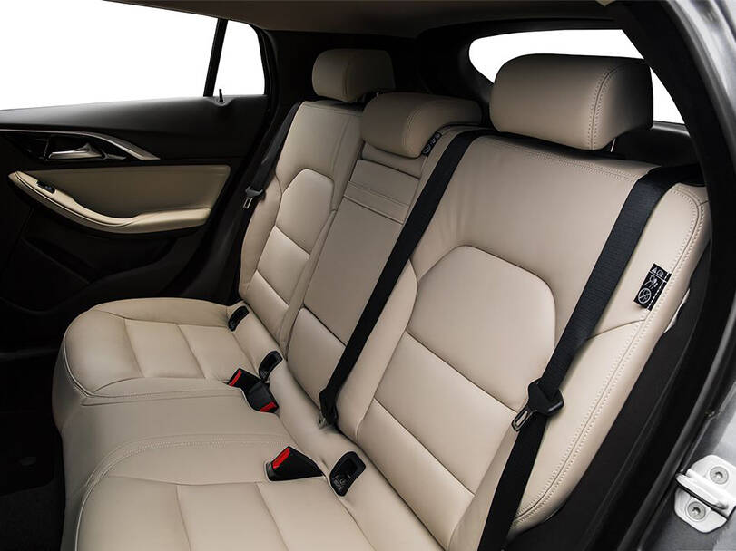 Infiniti Q30 Interior 