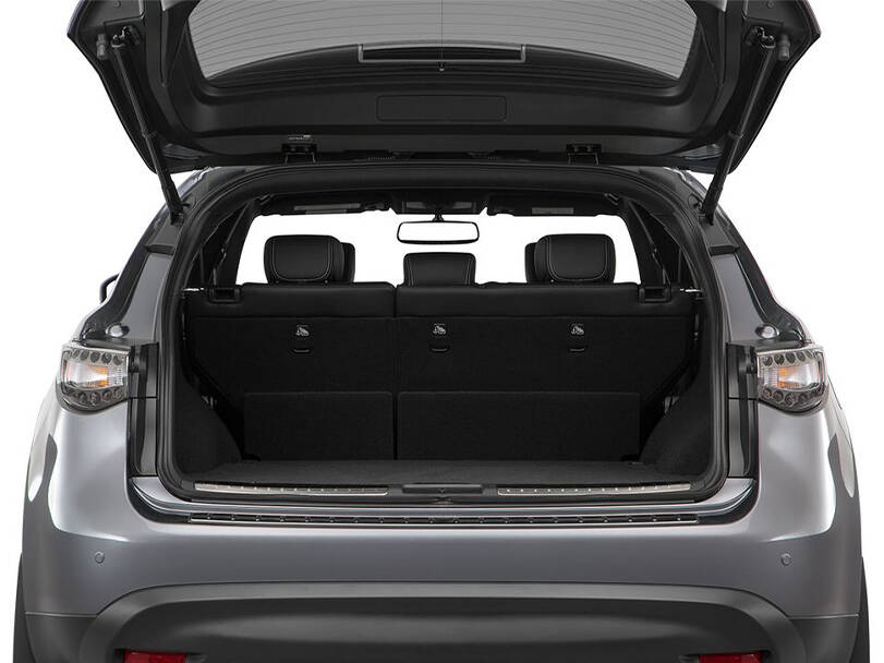 Infiniti QX70 Interior 