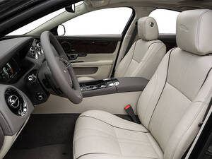 جاجوار XJ الداخلية 