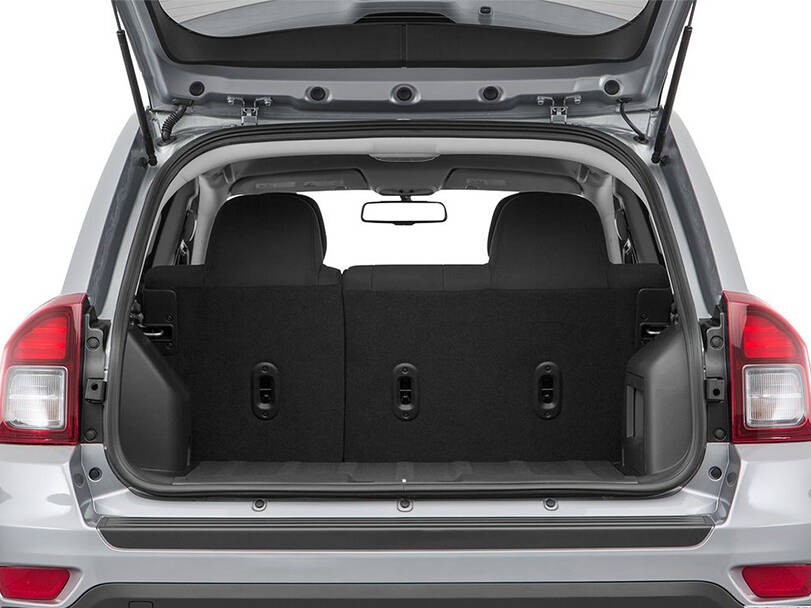 جيب كومباس الجيل الأول (MK49) الداخلية 