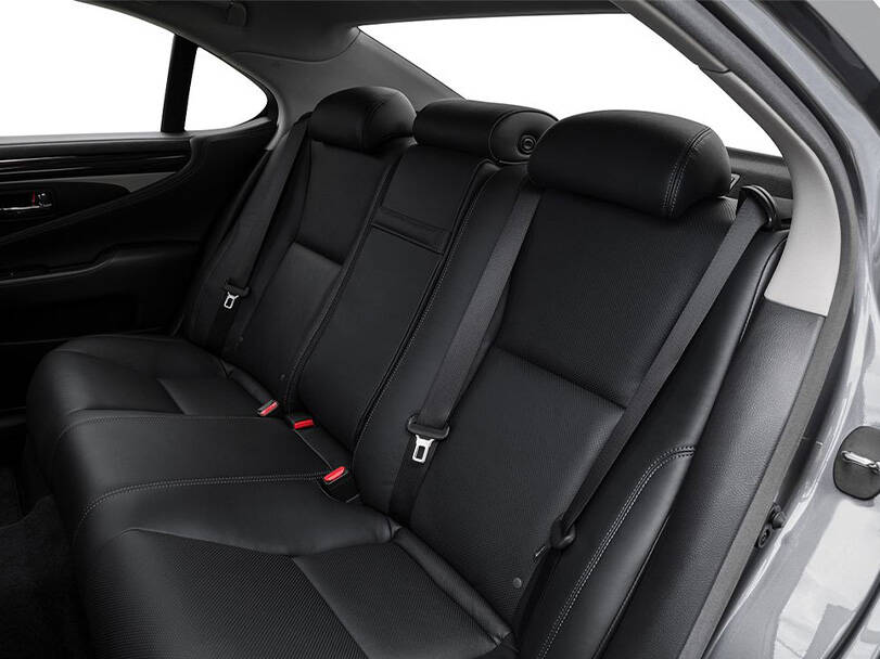 لكزس LS الجيل الرابع (XF40) الداخلية 