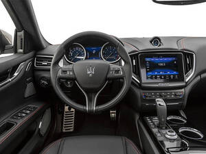 مازيراتي جيبلي الداخلية 