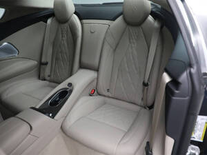 مازيراتي جران كابريو الداخلية 