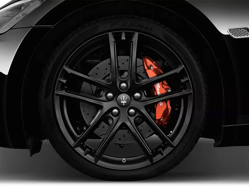 مازيراتي جران كابريو الجيل الأول (M145) الخارجية 