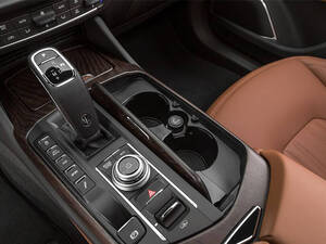 Maserati Levante Interior 