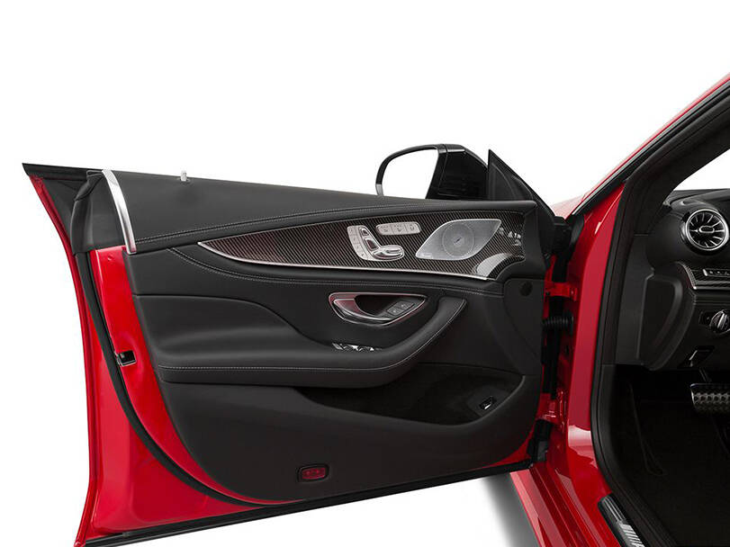 مرسيدس بنز AMG جي تي الجيل الأول (C190) الداخلية 