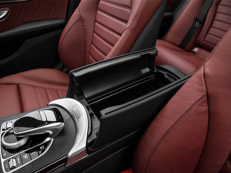 Mercedes Benz C Class Interior 