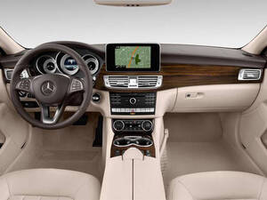 مرسيدس بنز CLS Class الداخلية 