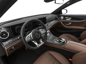 مرسيدس بنز كلاس E الداخلية Steering