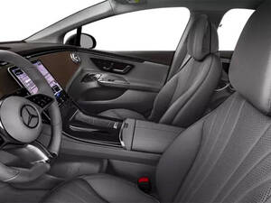 مرسيدس بنز EQE الداخلية 