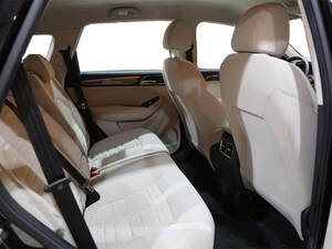 إم جي RX5 الداخلية 