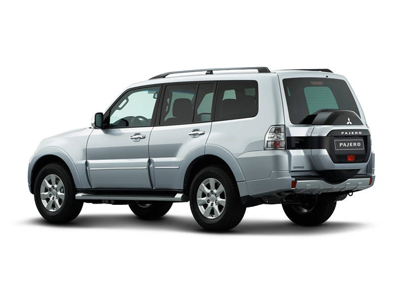 ميتسوبيشي باجيرو الخارجية 