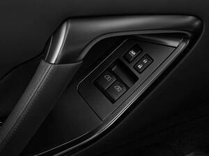 نيسان GT-R الداخلية 