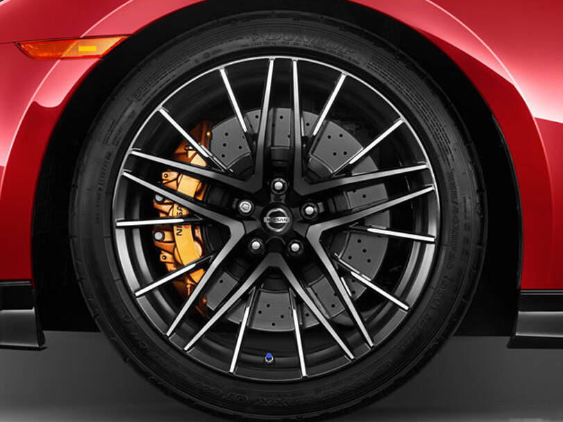 نيسان GT-R الخارجية 