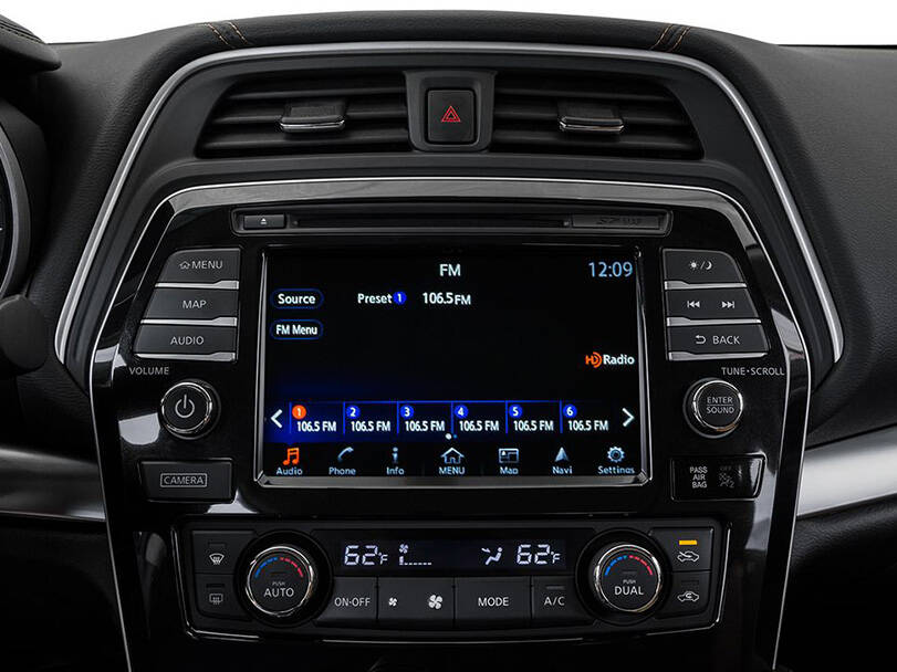 Nissan Maxima Interior 