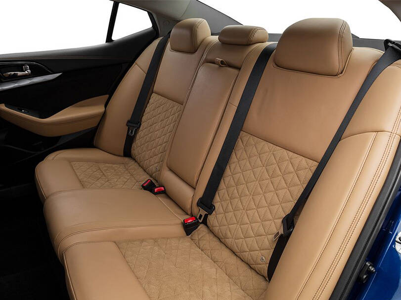 Nissan Maxima Interior 