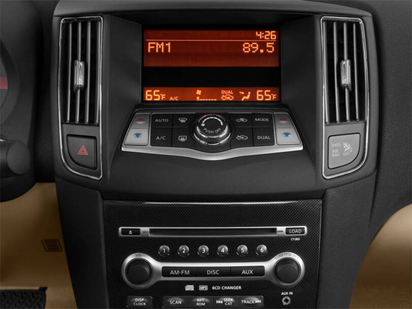 نيسان ماكسما الجيل السابع (A35) الداخلية 