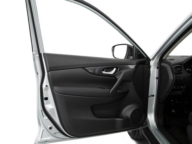 Nissan X-Trail Interior 
