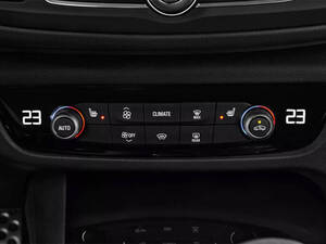 أوبل إنسينيا الداخلية 