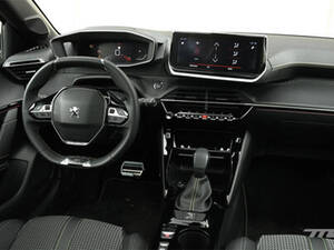 بيجو 208 الداخلية 