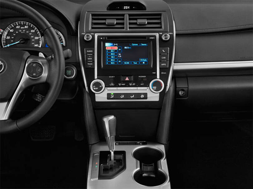 تويوتا كامري XV50 الداخلية 