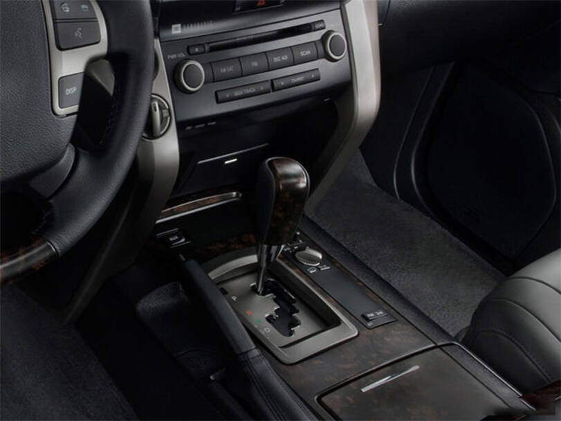 Toyota Land Cruiser 4th (J200) Generation Interior 