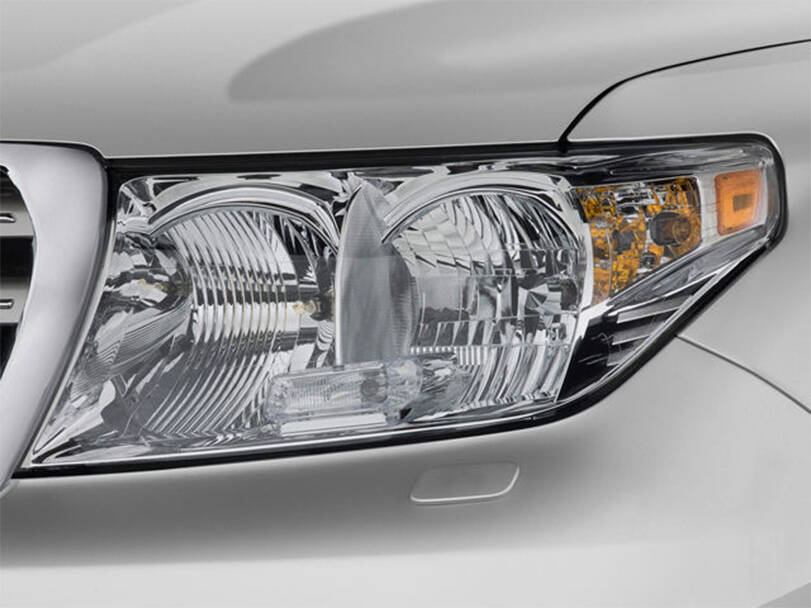 Toyota Land Cruiser 4th (J200) Generation Exterior 