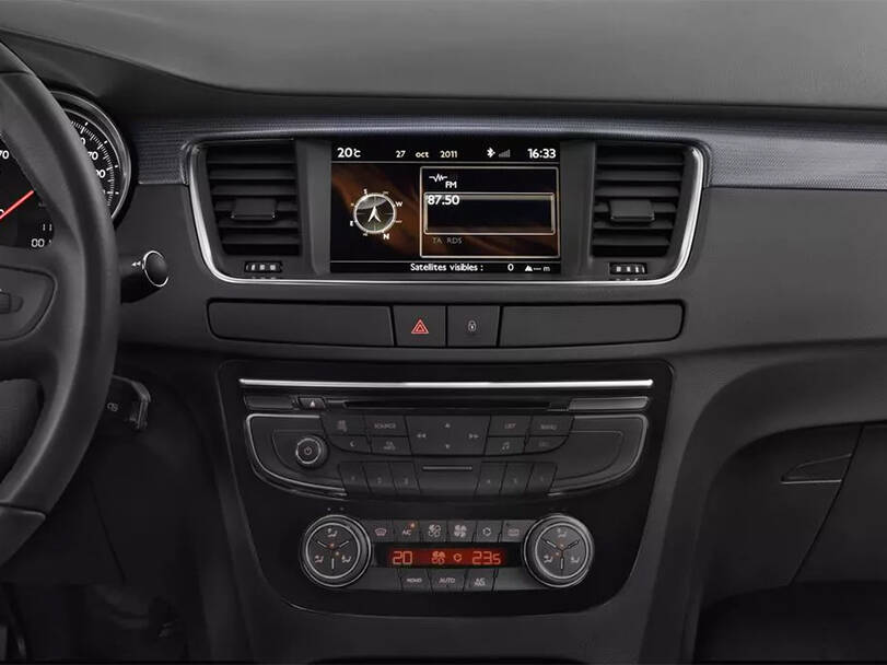 بيجو 508 الداخلية 