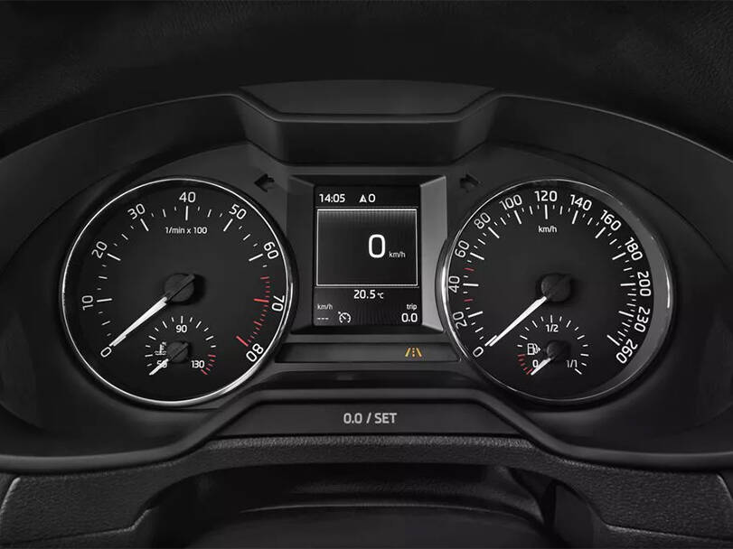 شكودا أوكتافيا الجيل الثالث (5E) الداخلية 