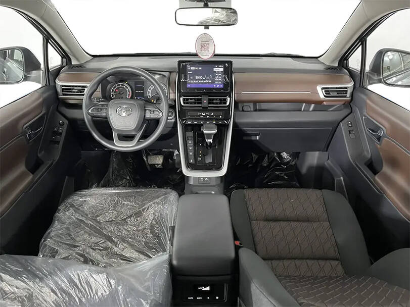 Toyota Innova 2024 Interior 