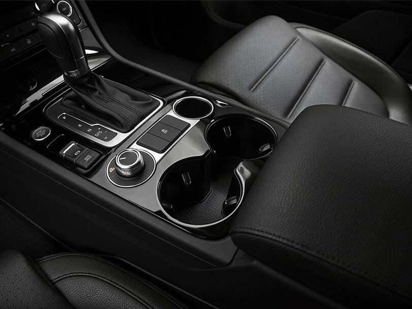  فولكس واجن طوارق الجيل الثاني (7P) الداخلية 