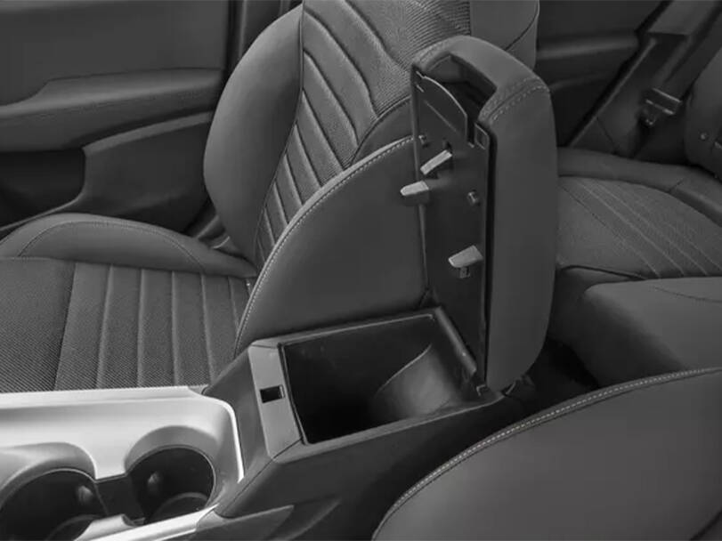 Alfa Romeo Tonale Interior 