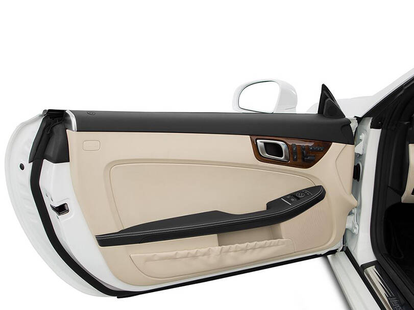 Mercedes Benz SLK Class Interior 